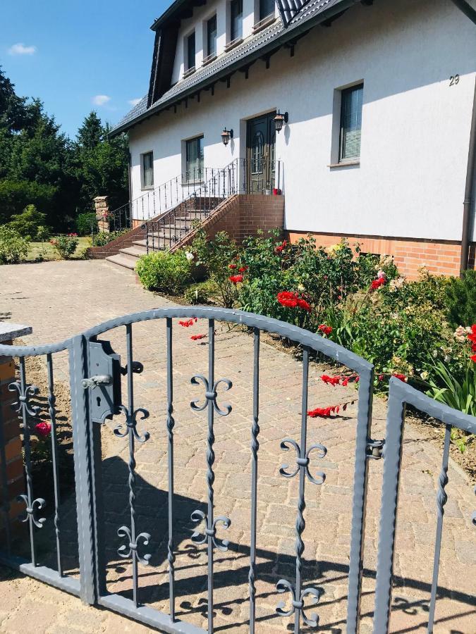 Grosses Ferienzimmer Uckermark Casekow ภายนอก รูปภาพ